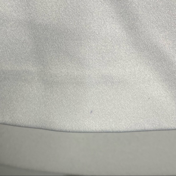 VINCE CAMUTO Floral Blouse - Picture 7 of 7